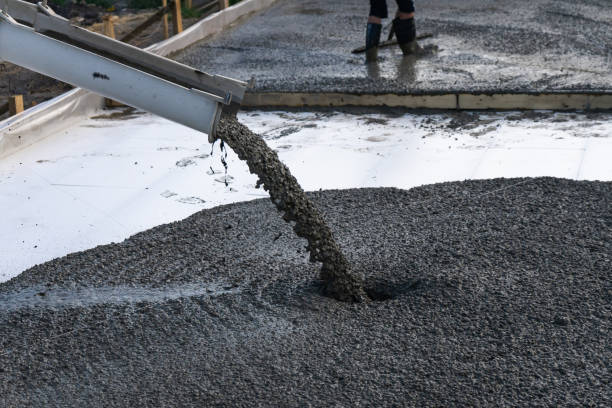 Best Concrete Driveway Installation  in White Oak, OH